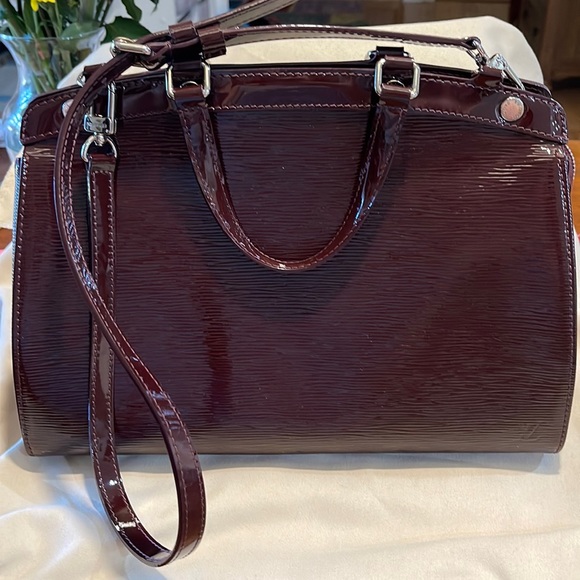 Louis Vuitton Brea handbag - Picture 1 of 5